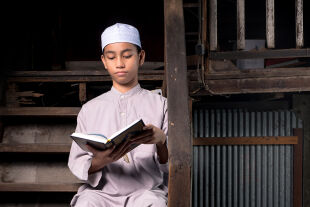 Arabischer  Schüler, Junge, Muslim - © Foto: iStock / maroot sudchinda