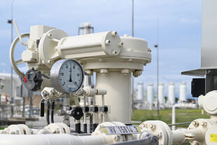 Erdgasdrehscheibe Baumgarten - Wenn die Ukraine den Gastransit Ende 2024 stoppt, könnte das auch ein Aus­stiegsszenario für den Liefervertrag zwischen OMV und Gazprom bieten. - © Gas Connect Austria