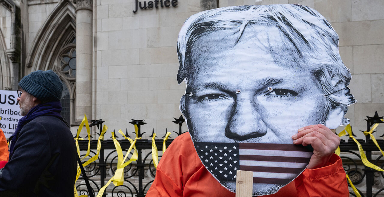 Julian Assange - © Foto: Getty Images / Guy Smallman