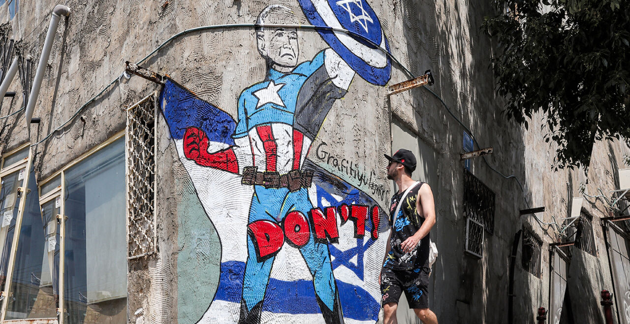 Graffiti, Israel, Tel Aviv, Joe Biden, Angriff, Iran, Don't - © Foto: APA / AFP / Jack Guez