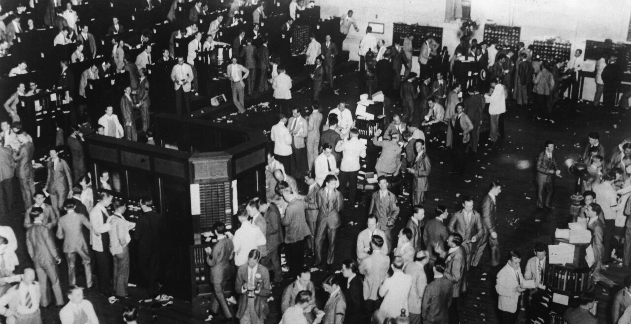 Black Thursday - © Getty Images / Ullstein Bild (New York Stock Exchange, 24. 10. 1929)