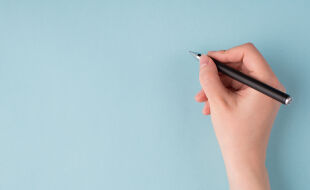 Handgeschrieben - © Foto: iStock/InspirationGP