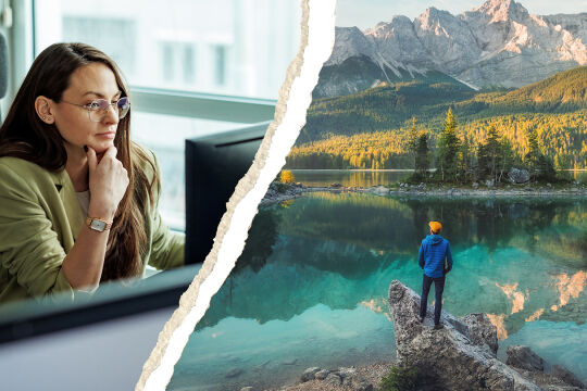 Work Life Balance Arbeit Freizeit - Person sitzt am Schreibtisch vor Computer, daneben Landschaft mit Bergsee und Person in blauer Jacke auf Felsen. - © Collage: Rainer Messerklinger / iStock/mixetto, iStock/thomas-bethge und iStock/Smileus