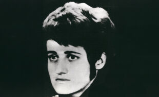 Astrid Proll - Schwarzweiß-Bild von Astrid Proll, 1978 - © IMAGO / United Archives Keystone