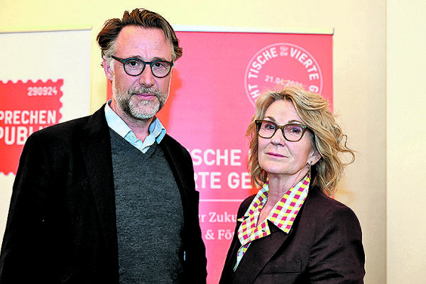 Sebastian Loudon und Gabriela Bacher - Haben Vertreter der Medienbranche zusammengebracht: Sebastian Loudon (li.) und Gabriela Bacher, die eine Debatte anstoßen wollen.  - © Foto: Regine Hendrich