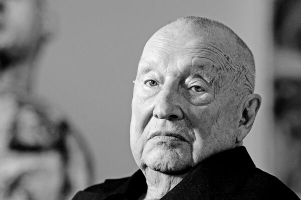 Portrait von Georg Baselitz - Schwarz-Weiß-Portrait des Künstlers Georg Baselitz. - © APA / AFP / Geoffroy Van der Hasselt 