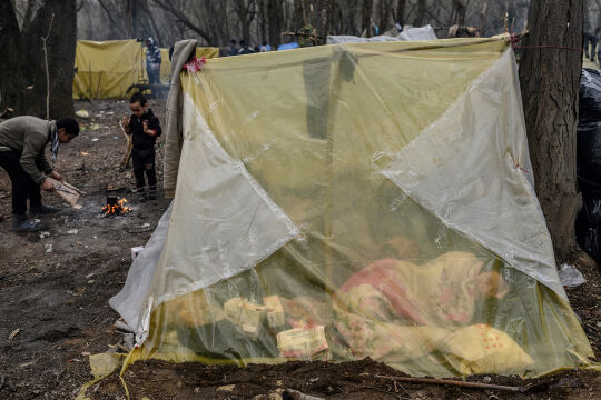 Flüchtlinge Griechenland - © Foto: APA / AFP / Bulent Kilic