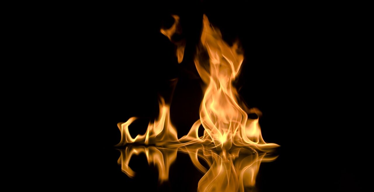Feuer - © Pixabay / sbox