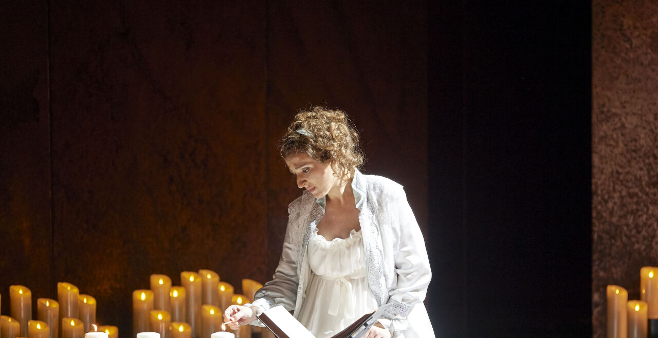 Olga Bezsmertna als Desdemona im neuen „Otello“ - Olga Bezsmertna als Desdemona im neuen „Otello“ - © Foto: Wiener Staatsoper GmbH / Michael Pöhn