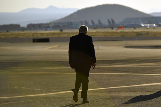 Trump von hinten - © Foto: APA / AFP / Mandel Ngan