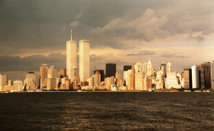 Twin Towers - © iStock/ericsphotography