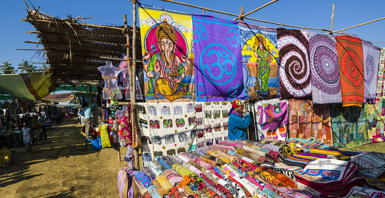 Hippie-Flair - Flohmarkt in Anjuna, Goa - © Getty Images / F. Bisnewald / LightRocket