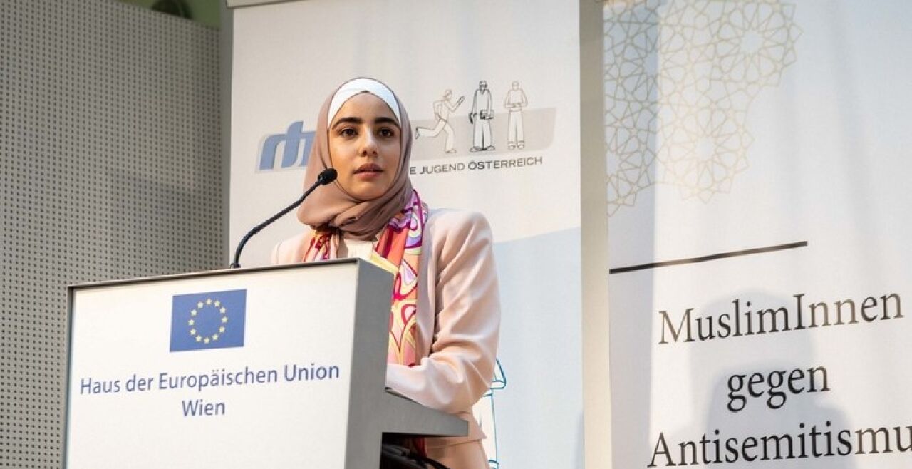 canan yasar - © Muslimische Jugend Österreich - Canan Yasar bei der Abschlussveranstaltung "MuslimInnen gegen Antisemitsimus" im Mai 2019 in Wien