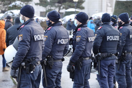 Polizei und Demo - © Foto: picturedesk.com / Karl Schöndorfer