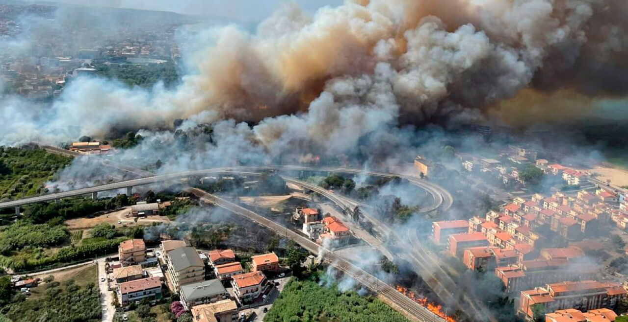 Waldbrand Waldbrände Italien - © Foto: Xinhua / Action Press / picturedesk.com