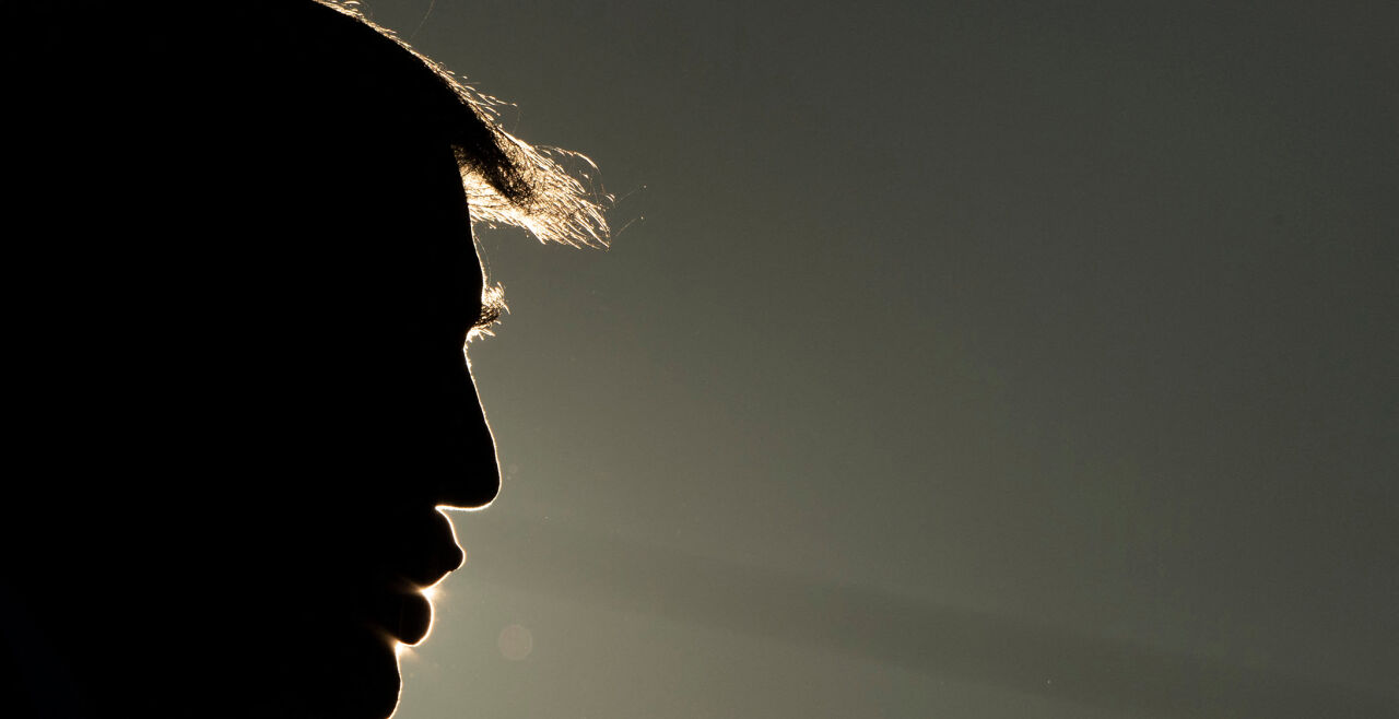 Trump Schatten - © Foto: APA / AFP / Brendan Smialowski