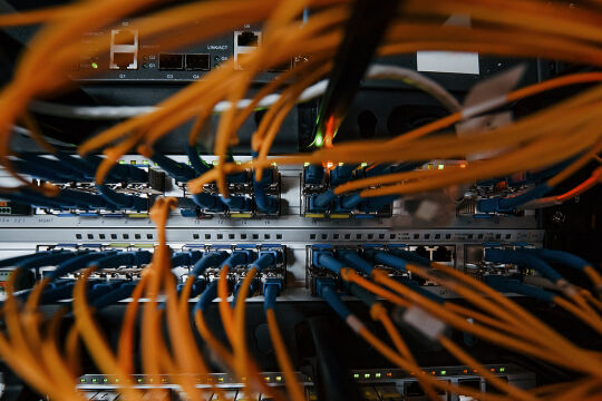 Internet Server Kabel - © Foto: iStock/standret